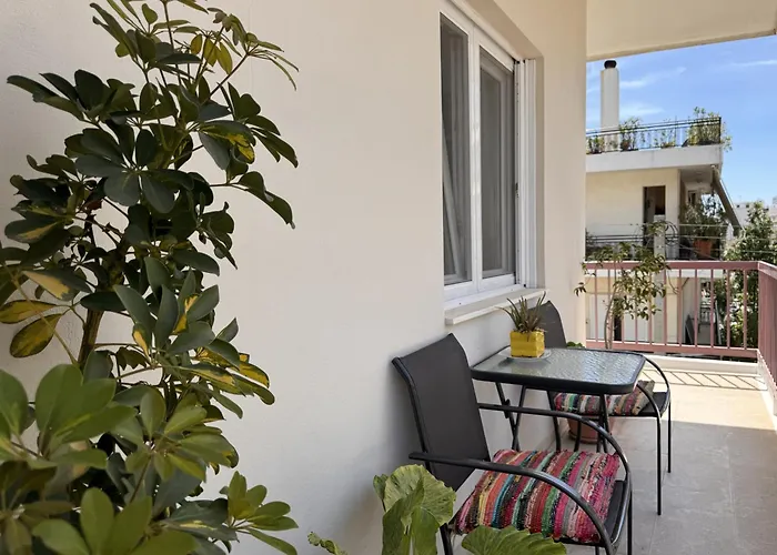 Navaro Apartments