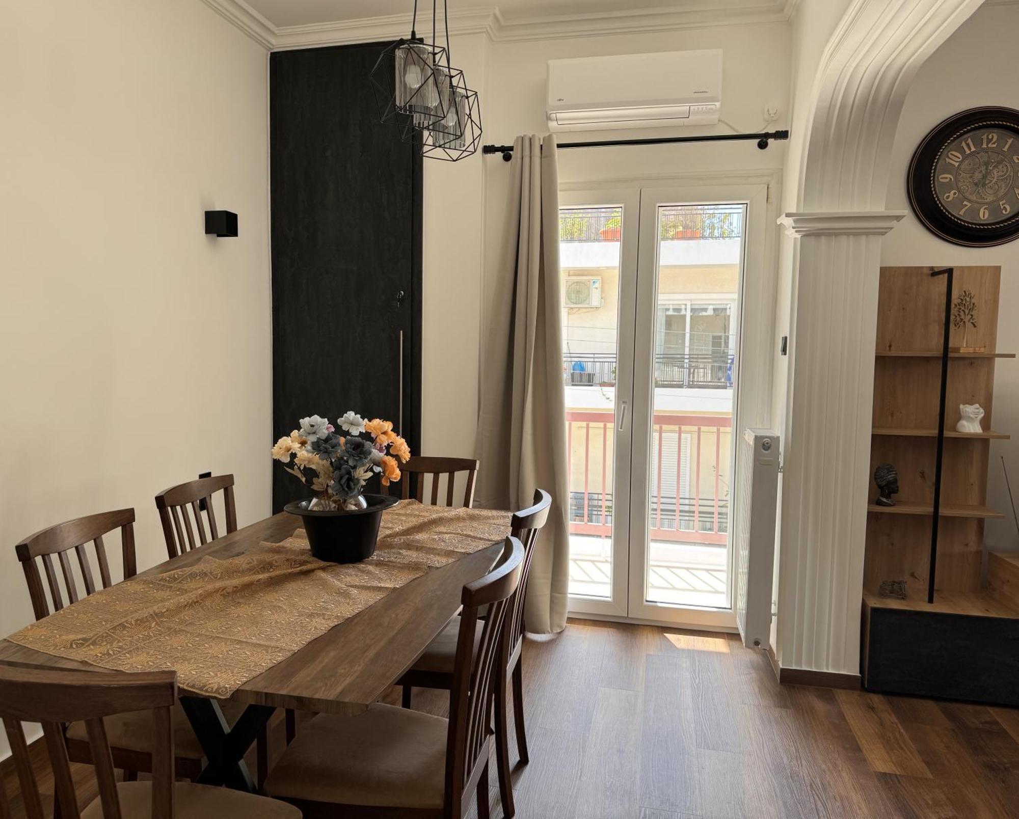 Navaro Apartment *